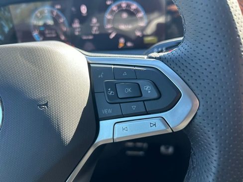 New 2026 Volkswagen Tiguan SE R-Line image 22