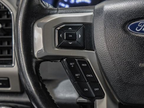 Used 2019 Ford F250 Lariat w/ Lariat Value Package image 17