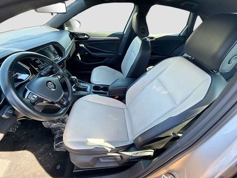 Used 2019 Volkswagen Jetta R-Line w/ R-Line Cold Weather Package image 22