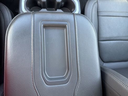 Used 2020 GMC Sierra 3500 Denali w/ Denali Ultimate Package AWD/4WD image 34