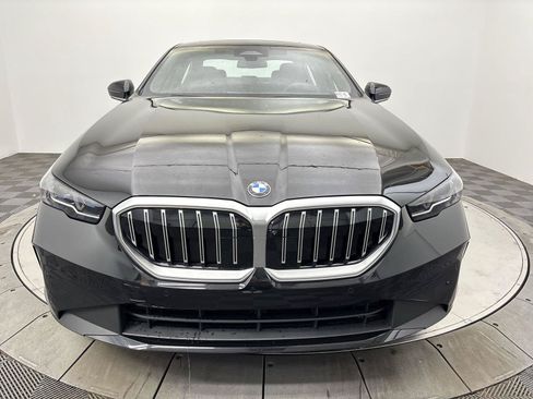 New 2027 BMW 530i xDrive w/ Premium Package AWD/4WD image 14