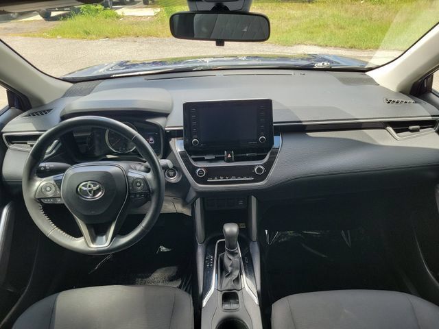 Used 2022 Toyota Corolla Cross LE AWD/4WD image 9