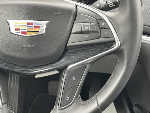 Certified 2025 Cadillac XT5 Premium Luxury image 32
