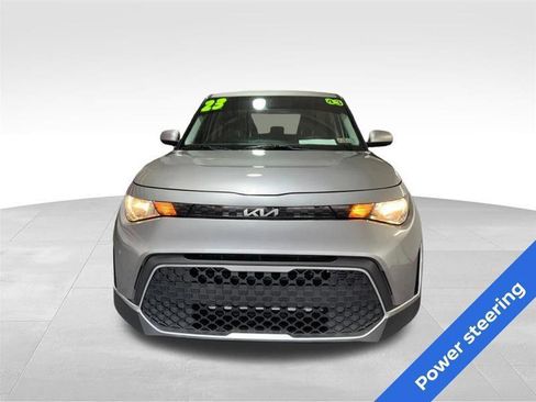 Used 2023 Kia Soul LX w/ Option Group 015 FWD image 2