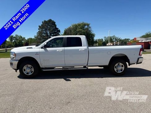 Used 2021 RAM 2500 Big Horn AWD/4WD image 3