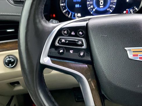 Used 2018 Cadillac Escalade ESV Premium Luxury AWD/4WD image 24