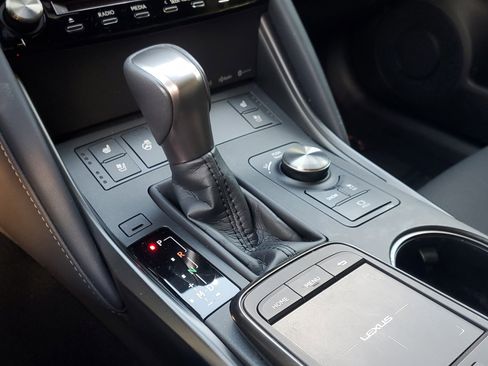 Used 2024 Lexus IS 300 w/ Premium Package image 29