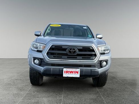 Used 2016 Toyota Tacoma SR5 image 8