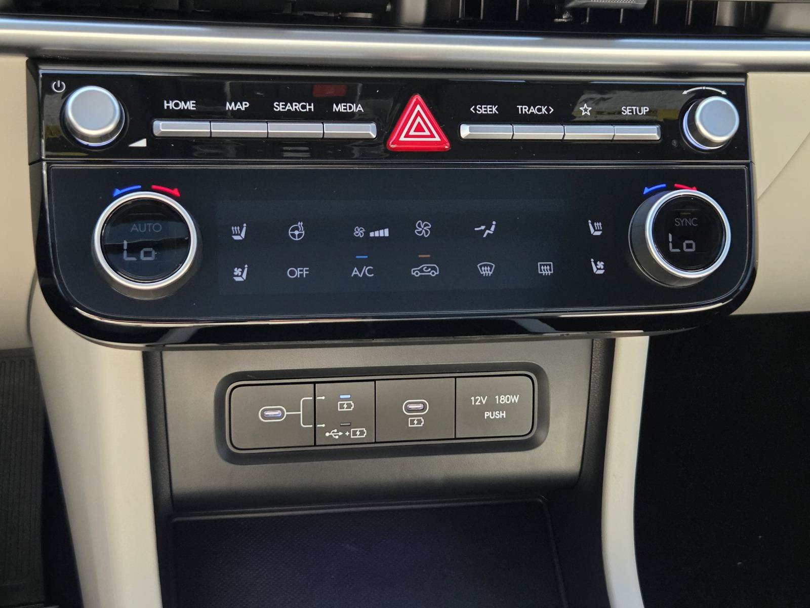New 2026 Hyundai Tucson Limited FWD image 22