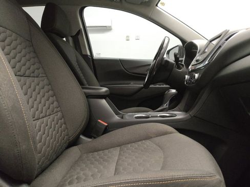 Used 2020 Chevrolet Equinox LT FWD image 21