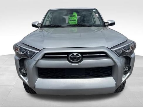 Used 2024 Toyota 4Runner SR5 AWD/4WD image 8