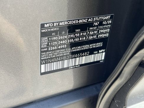 New 2026 Mercedes-Benz GLB 250 4MATIC image 35