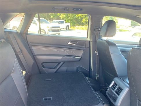 Used 2023 Volkswagen Atlas Cross Sport SEL R-Line image 13