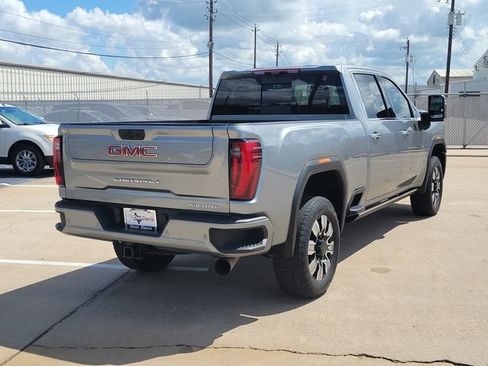 Used 2024 GMC Sierra 2500 Denali w/ Denali Reserve Package AWD/4WD image 3