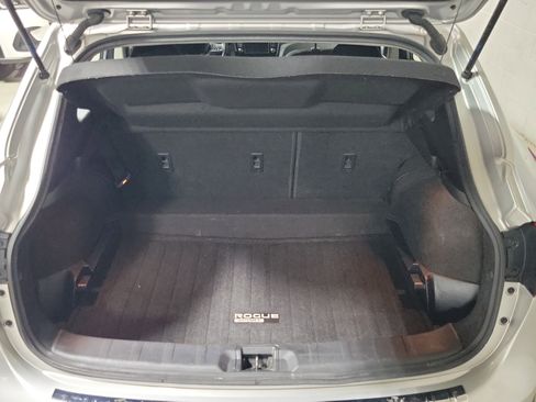 Used 2020 Nissan Rogue Sport S w/ Appearance Package FWD image 9