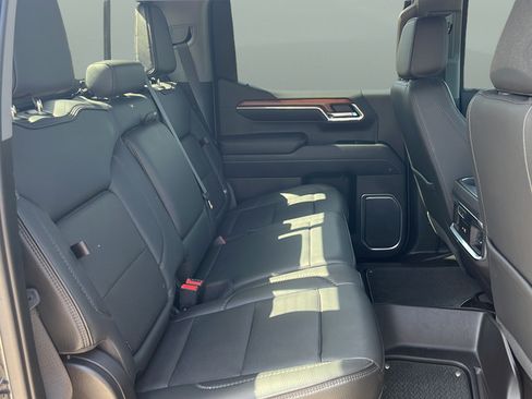Used 2023 GMC Sierra 1500 Denali w/ Denali Reserve Package AWD/4WD image 12