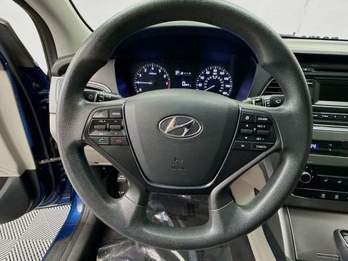 Used 2017 Hyundai Sonata SE image 11