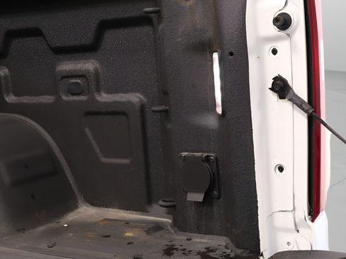 Used 2025 Chevrolet Silverado 1500 RST AWD/4WD image 36