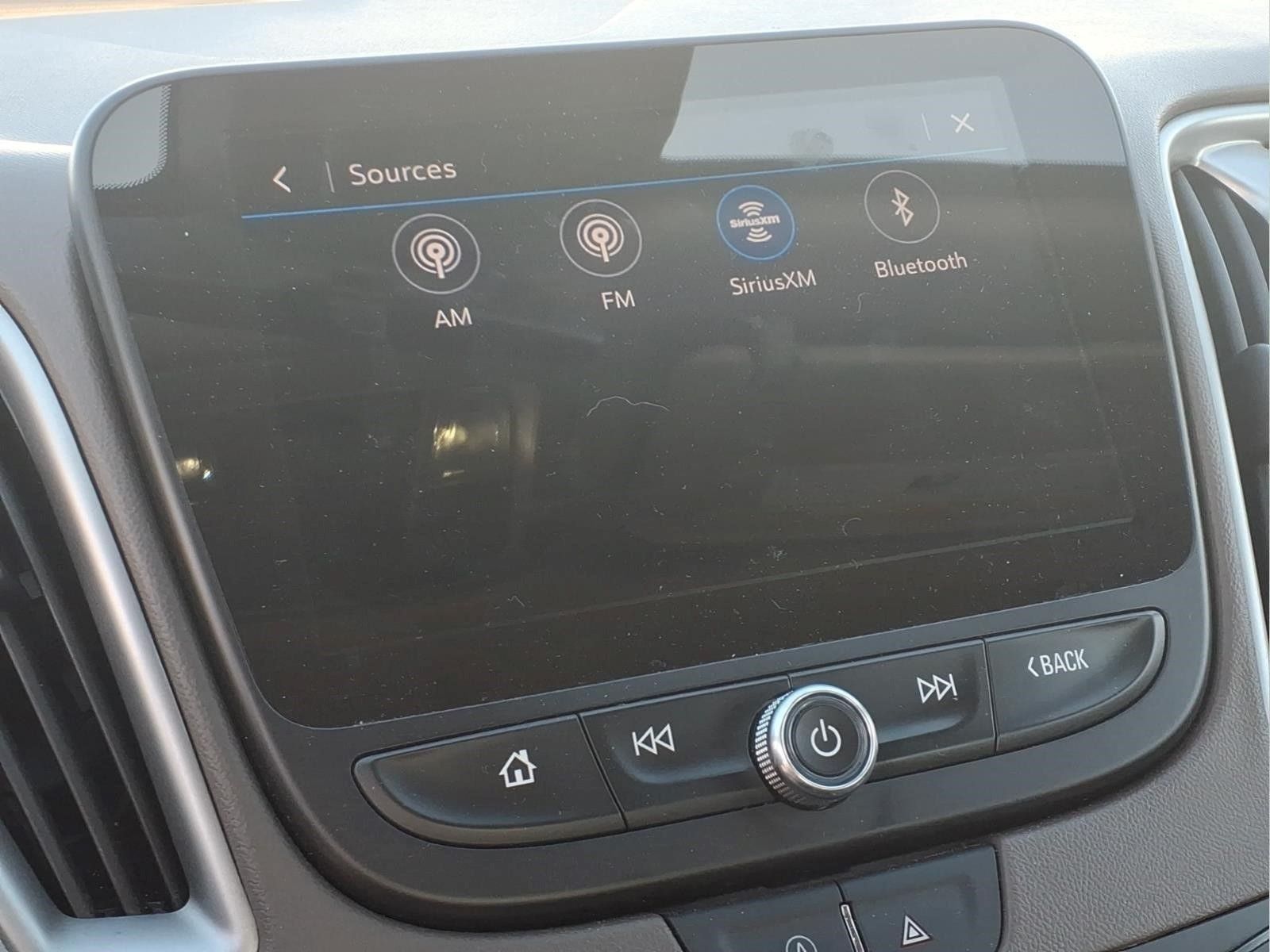 Used 2024 Chevrolet Malibu LT FWD image 9