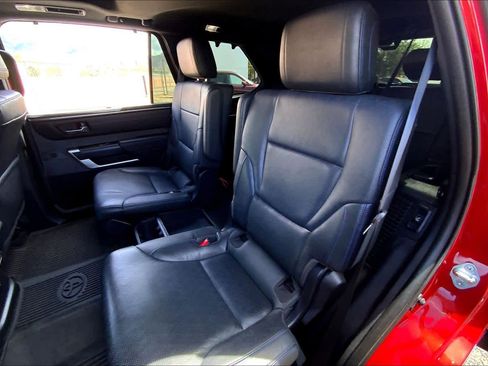 Used 2024 Toyota Sequoia Platinum image 18