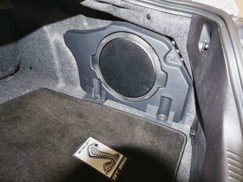 Used 2020 Ford Mustang Shelby GT350 w/ Technology Package image 16