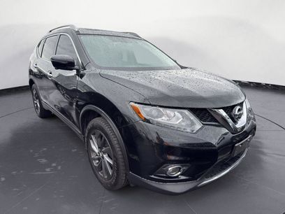 Used 2016 Nissan Rogue SV