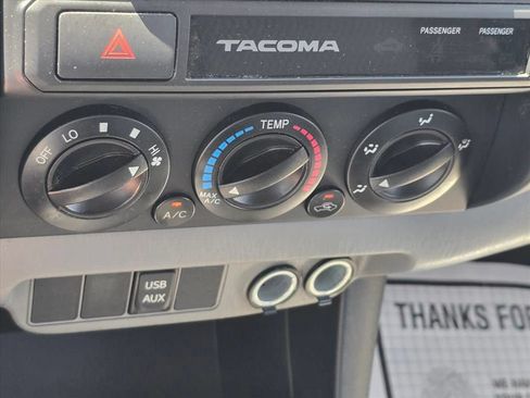Used 2015 Toyota Tacoma PreRunner w/ Convenience Package RWD image 17