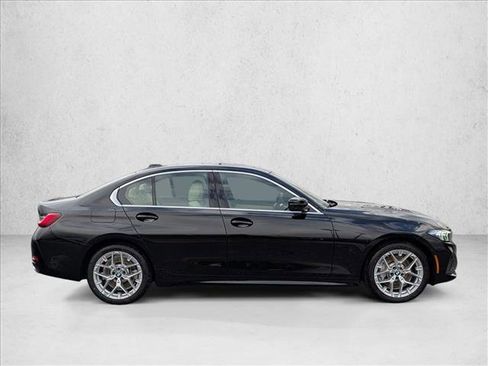 Used 2025 BMW 330i xDrive Sedan w/ Convenience Package image 4