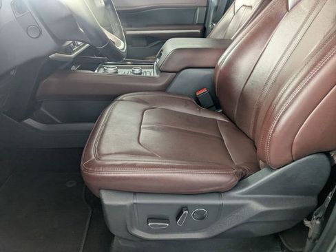 Used 2023 Ford Expedition Max Limited image 14