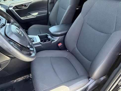 Certified 2024 Toyota RAV4 LE FWD image 27