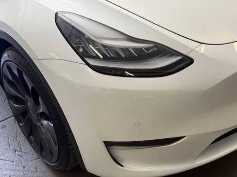 Used 2020 Tesla Model Y Performance AWD/4WD image 31