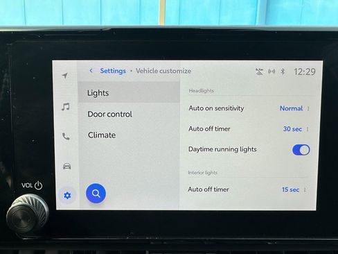 Used 2023 Toyota RAV4 SE image 8