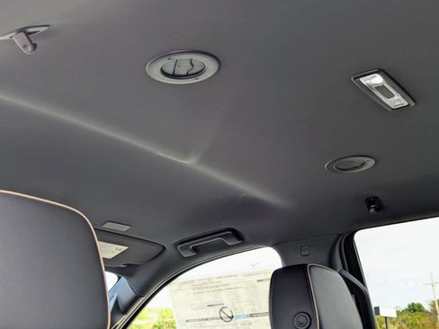 New 2025 Chevrolet Tahoe Premier image 34