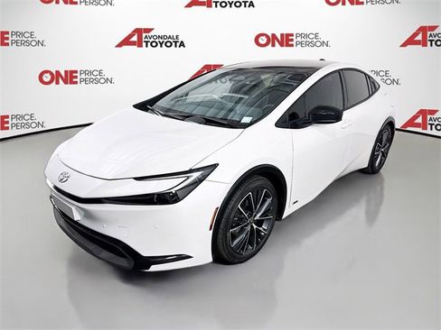 Used 2024 Toyota Prius Limited image 3