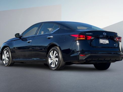 Used 2022 Nissan Altima 2.5 S image 6