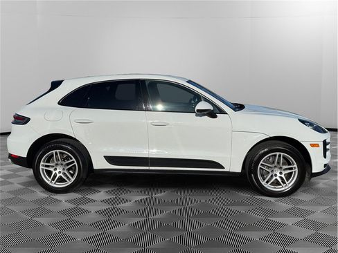 Used 2021 Porsche Macan w/ Premium Package Plus AWD/4WD image 6