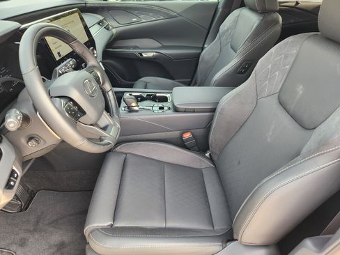 New 2026 Lexus RX 450h AWD image 11