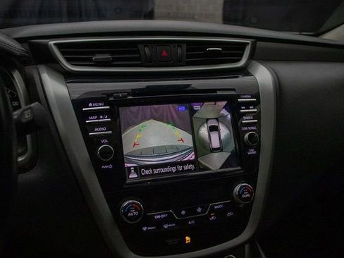 Used 2020 Nissan Murano SL image 38