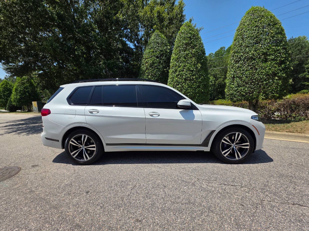 Used 2020 BMW X7 xDrive40i w/ M Sport Package AWD/4WD image 6