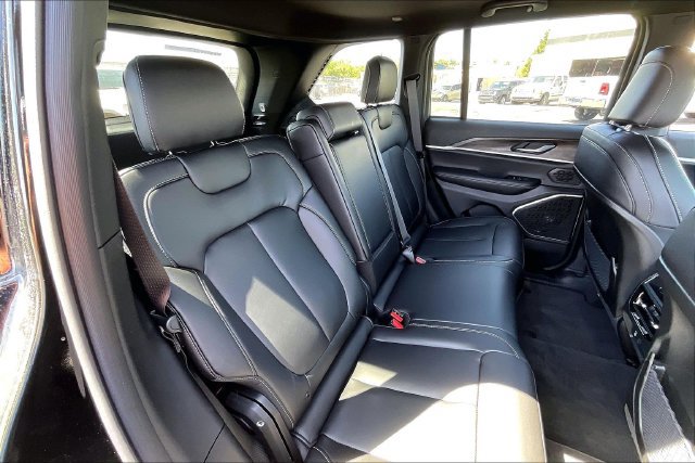 New 2026 Jeep Grand Cherokee Limited AWD/4WD image 27