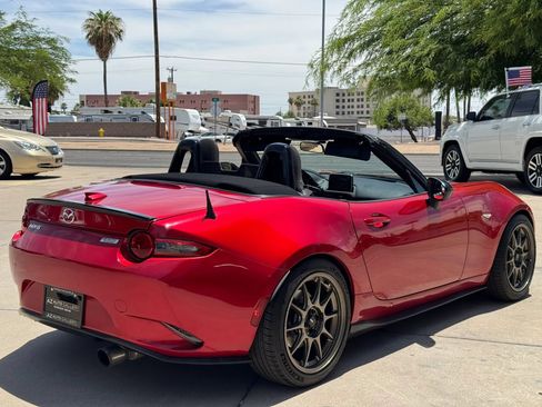 Used 2016 MAZDA MX-5 Miata Club RWD image 6