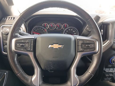 Used 2019 Chevrolet Silverado 1500 LT w/ All-Star Edition AWD/4WD image 9