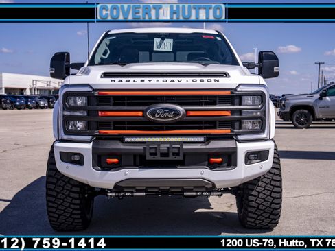 New 2026 Ford F250 Lariat w/ Black Appearance Package image 3