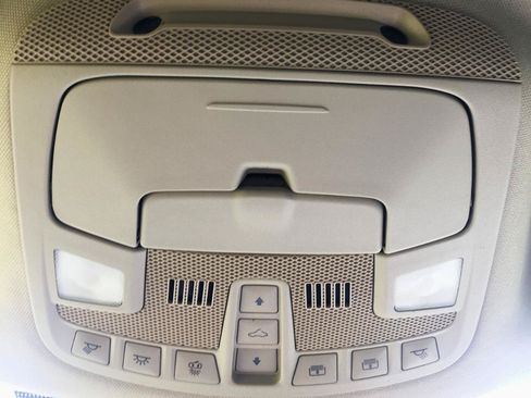 Used 2020 Ford Expedition Max XLT w/ Equipment Group 202A RWD image 10