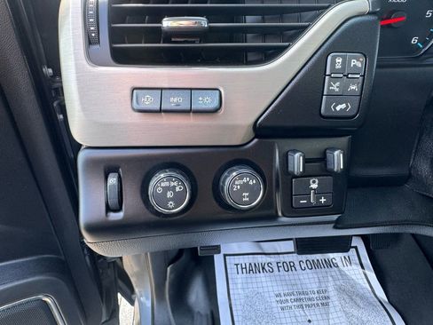 Used 2018 GMC Yukon XL Denali w/ Denali Ultimate Package image 14