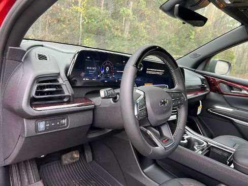 New 2026 Chevrolet Traverse Z71 w/ Enhanced Driving Package image 11