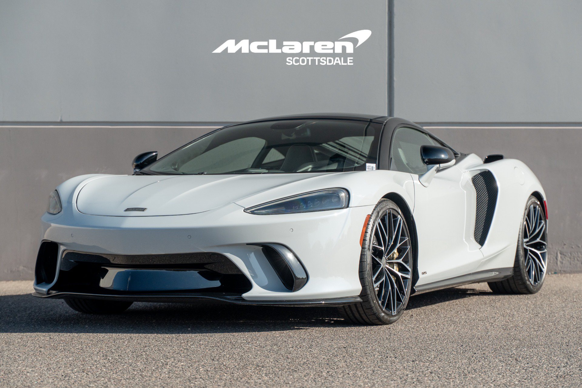 Used 2025 McLaren GTS RWD image 3