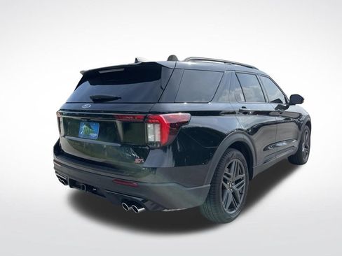 Used 2025 Ford Explorer ST RWD image 6