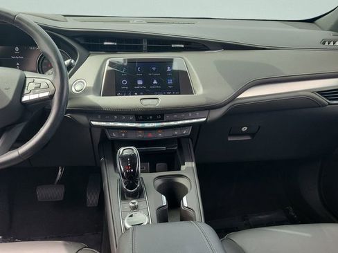 Used 2023 Cadillac XT4 Premium Luxury w/ Technology Package FWD image 15