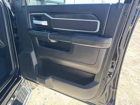 Used 2024 RAM 2500 Big Horn image 23